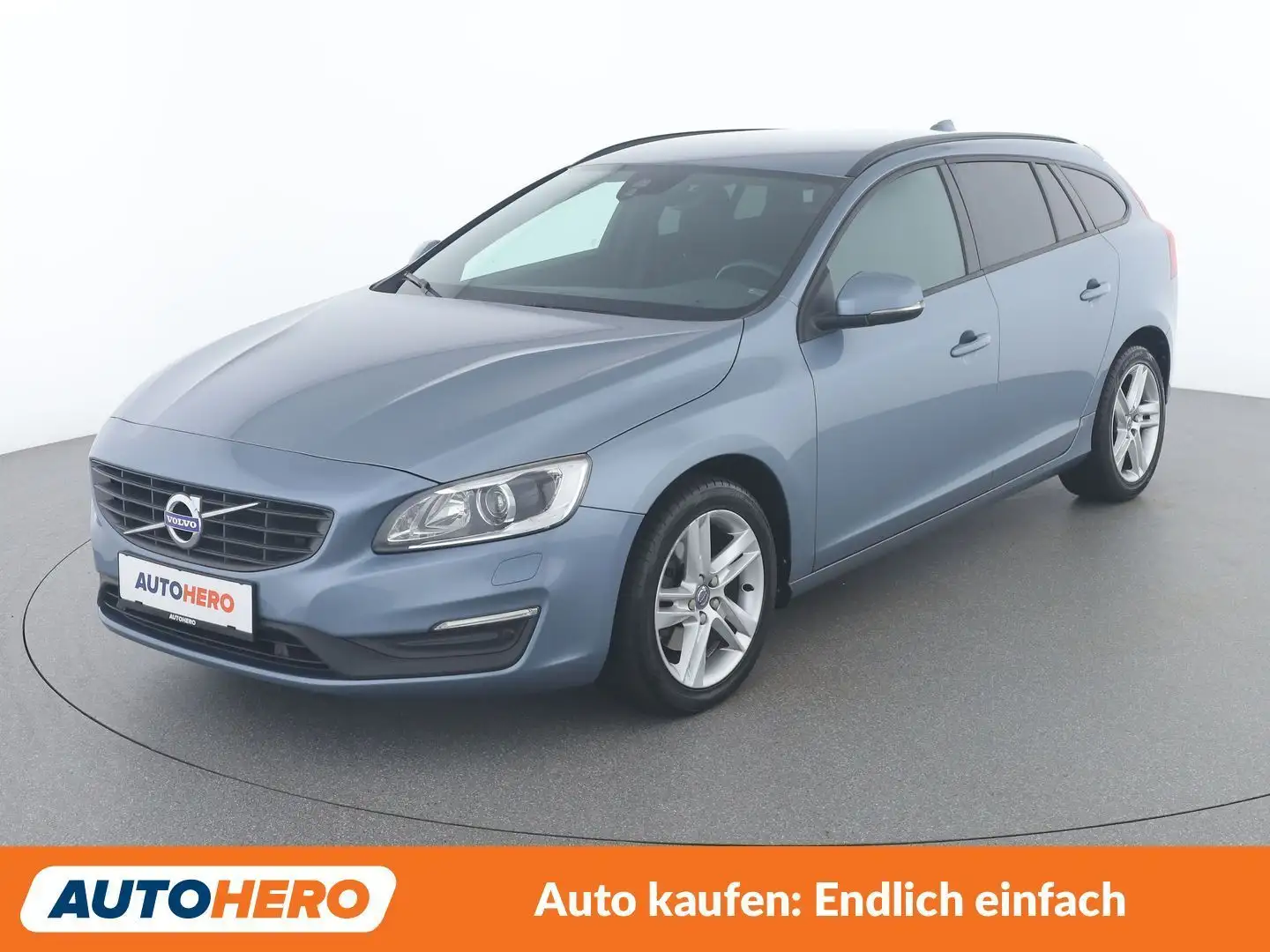 Volvo V60 2.0 D3 Kinetic Blau - 1