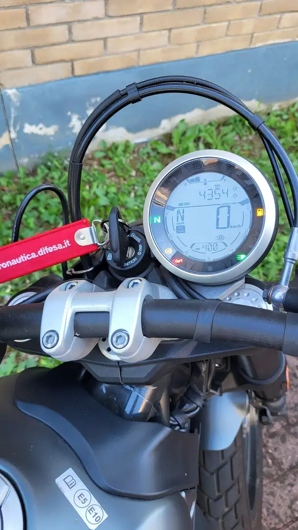 Ducati Scrambler Nightshift Nero - 2