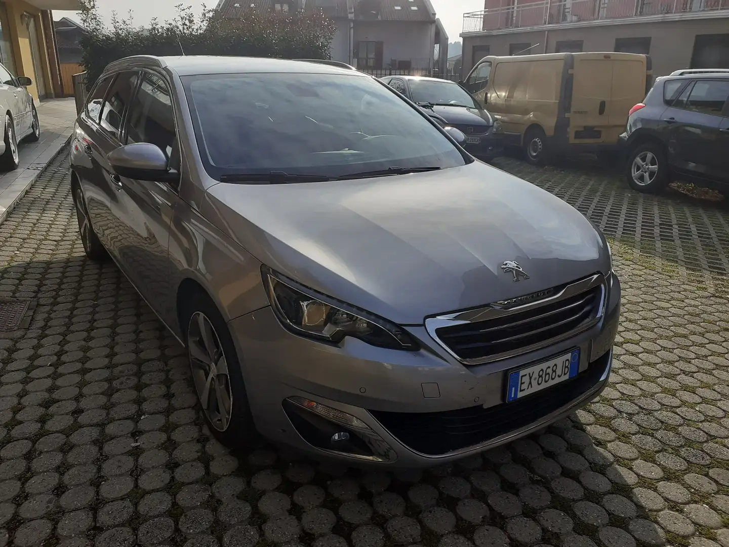 Peugeot 308 SW 2.0 bluehdi 16v Business s&s 150cv eat6 (auto) Argento - 2