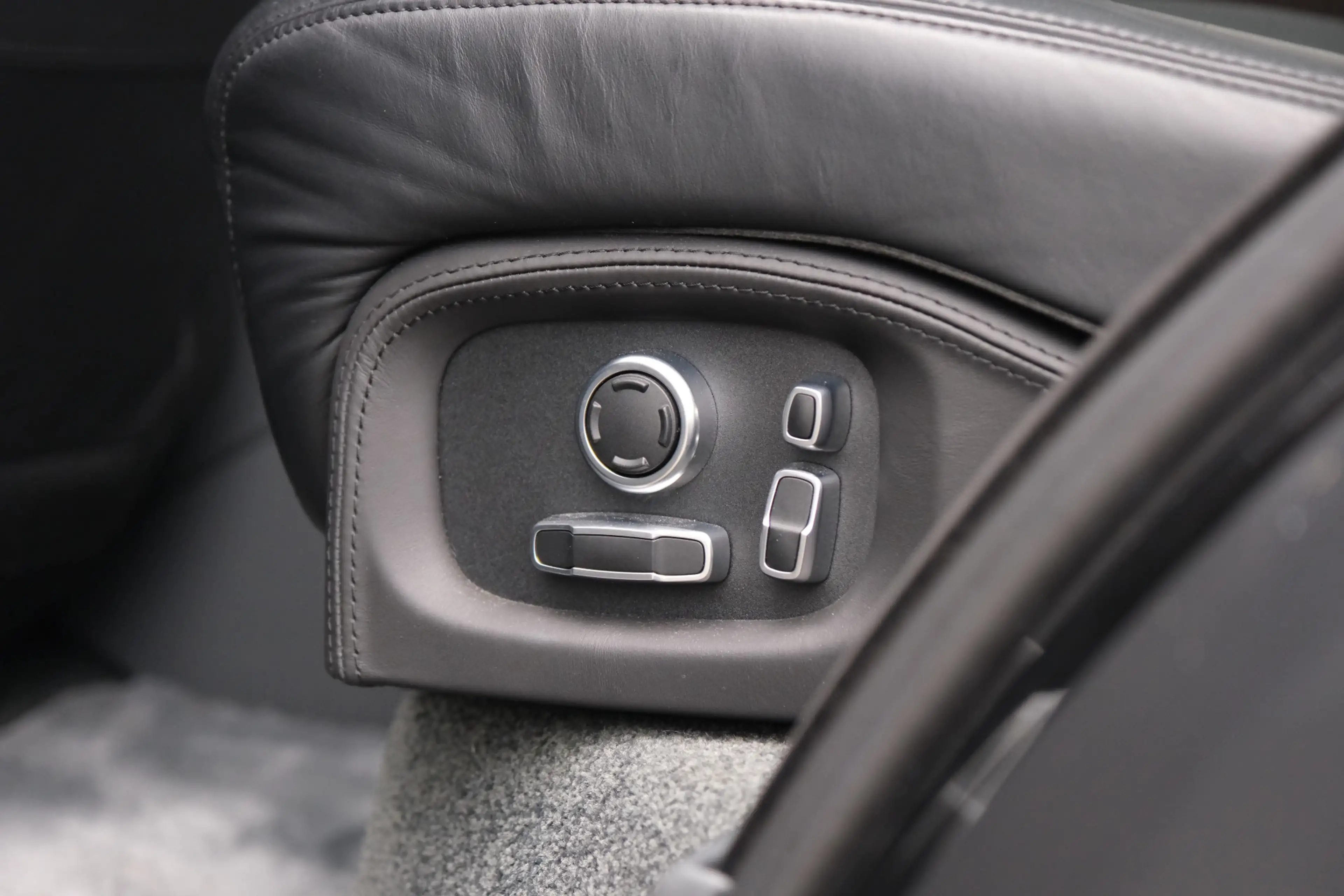 Land Rover Range Rover 5.0 V8 551PK SV Autobiography | Special Edition Pa — photo 35