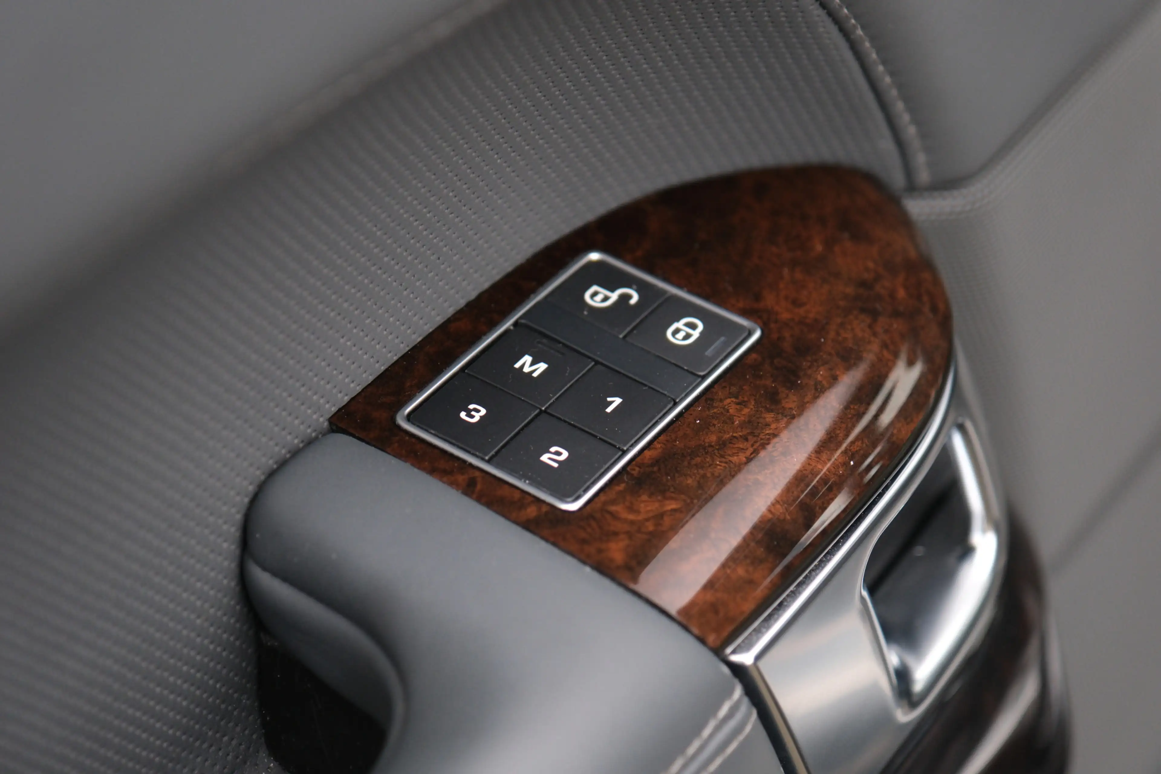 Land Rover Range Rover 5.0 V8 551PK SV Autobiography | Special Edition Pa — photo 24