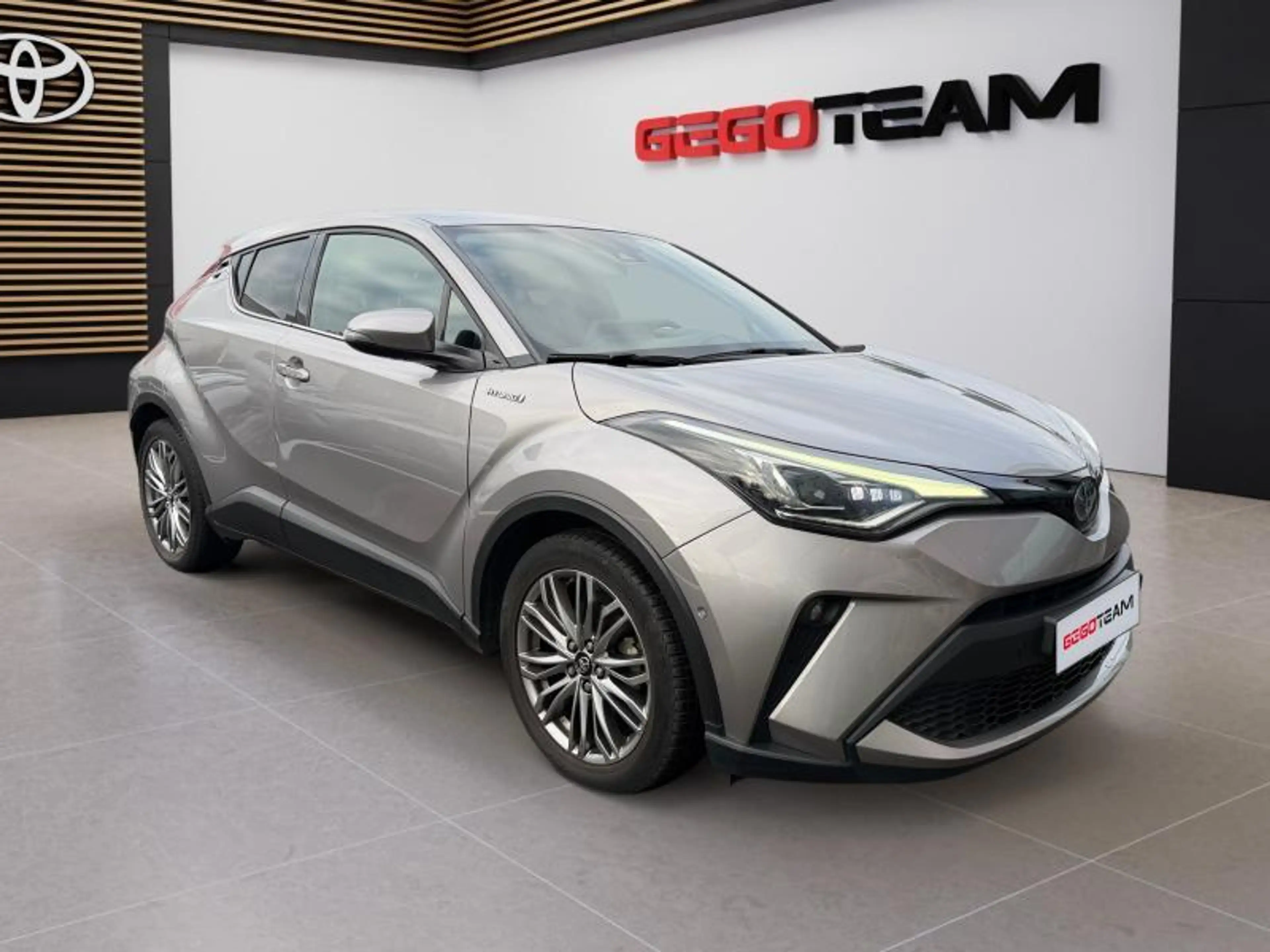 Toyota C-HR C-HIC Mono-Tone — photo 8