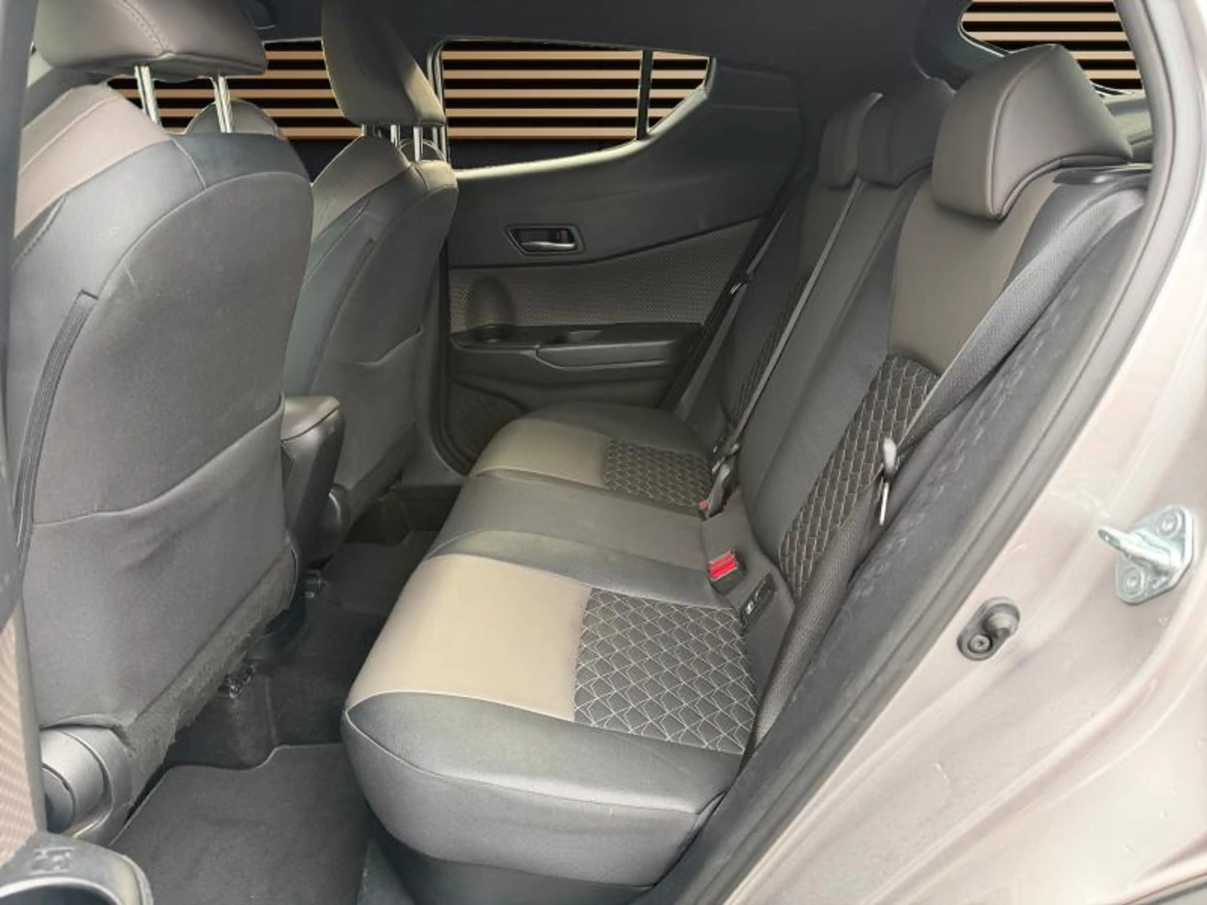 Toyota C-HR C-HIC Mono-Tone — photo 12