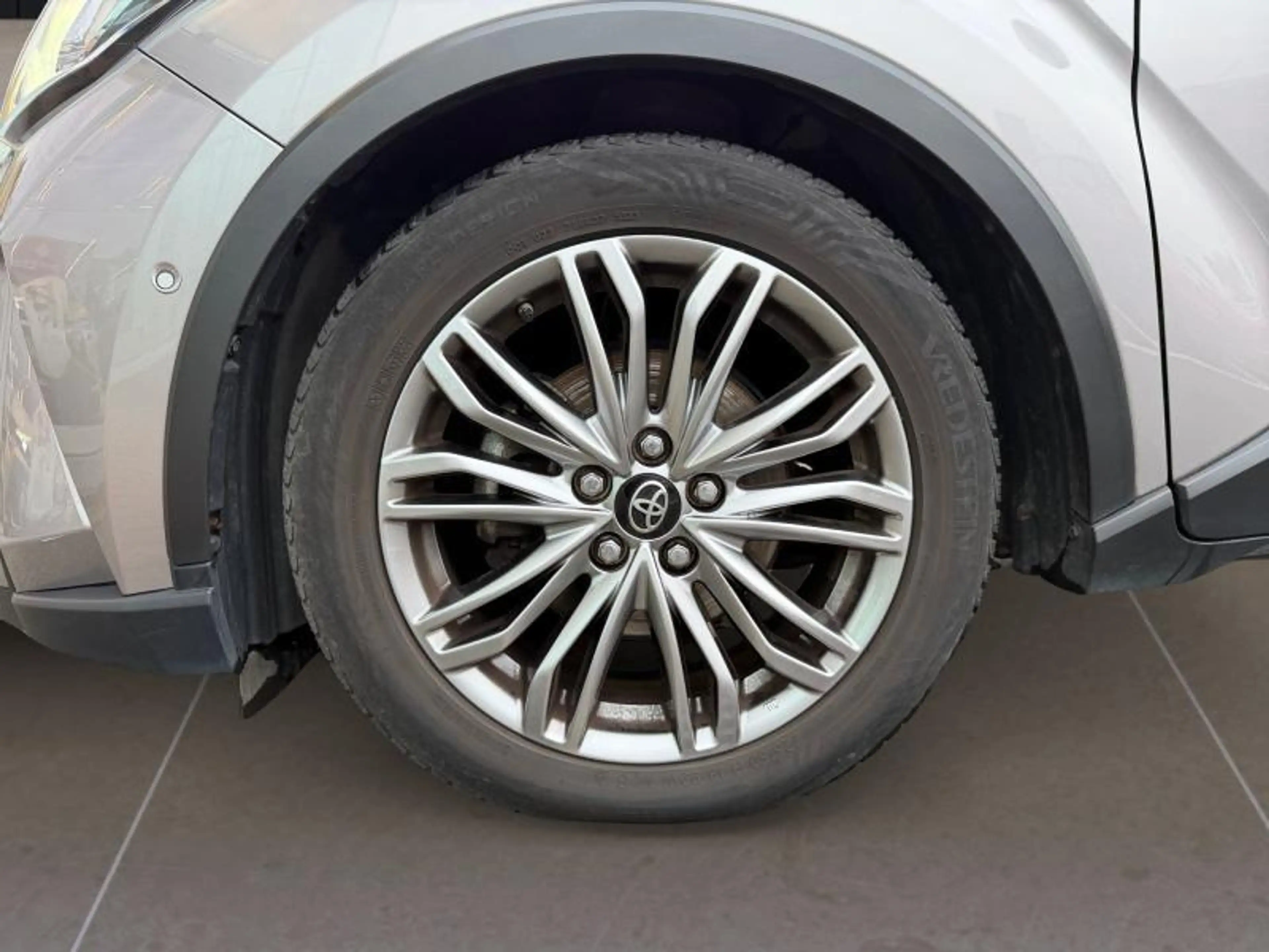 Toyota C-HR C-HIC Mono-Tone — photo 2