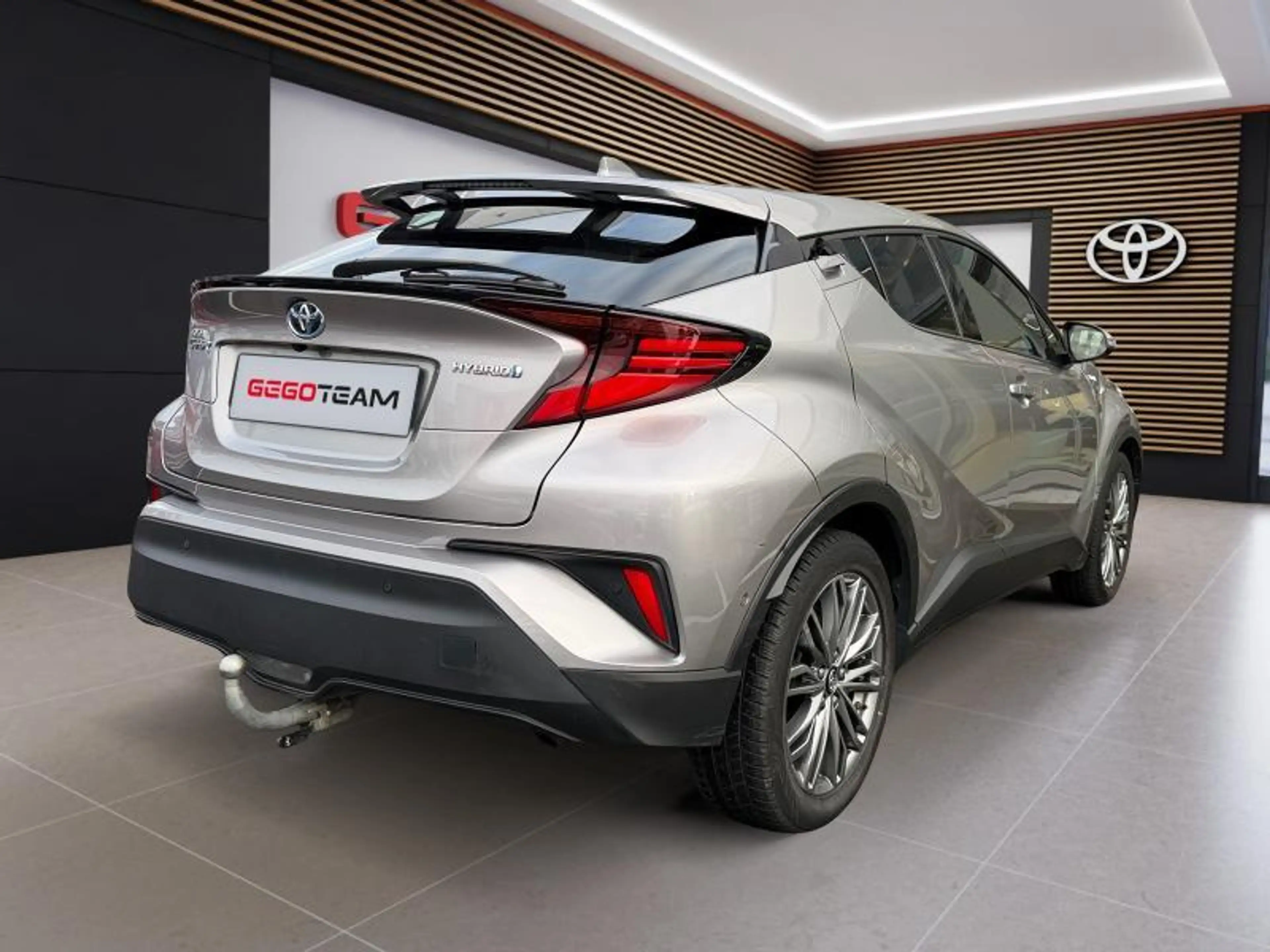 Toyota C-HR C-HIC Mono-Tone — photo 6