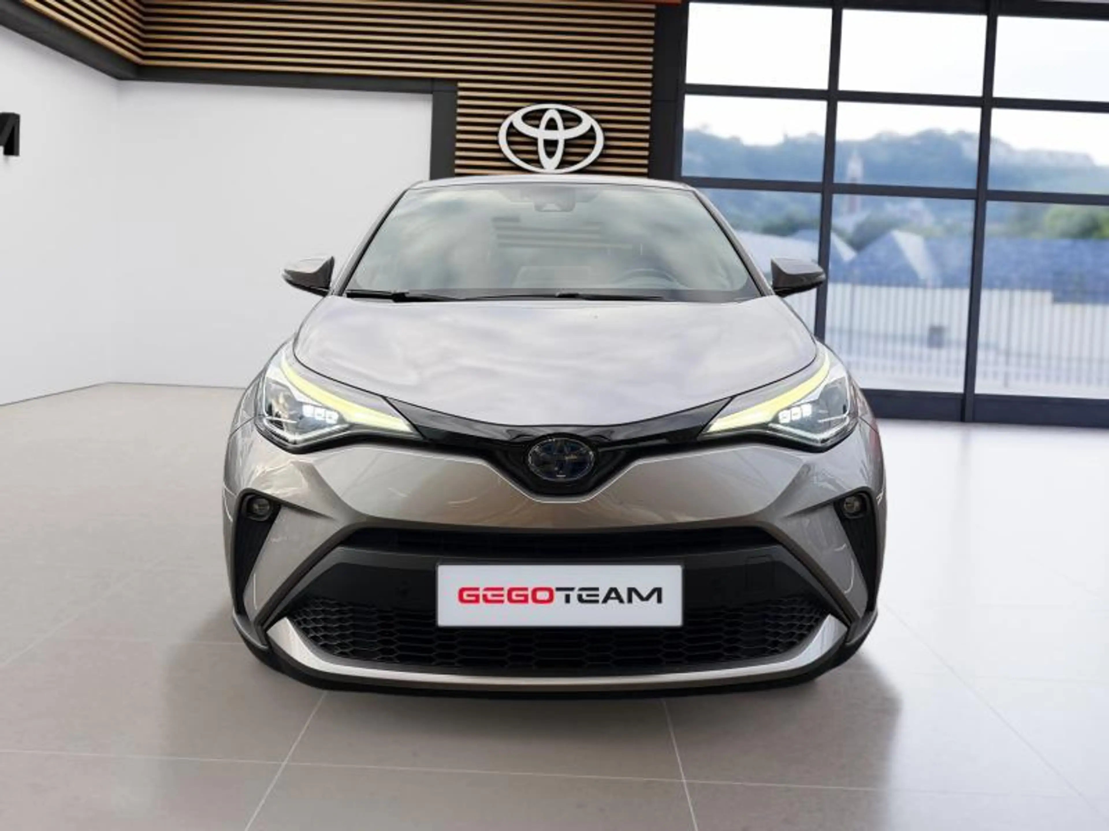 Toyota C-HR C-HIC Mono-Tone — photo 9