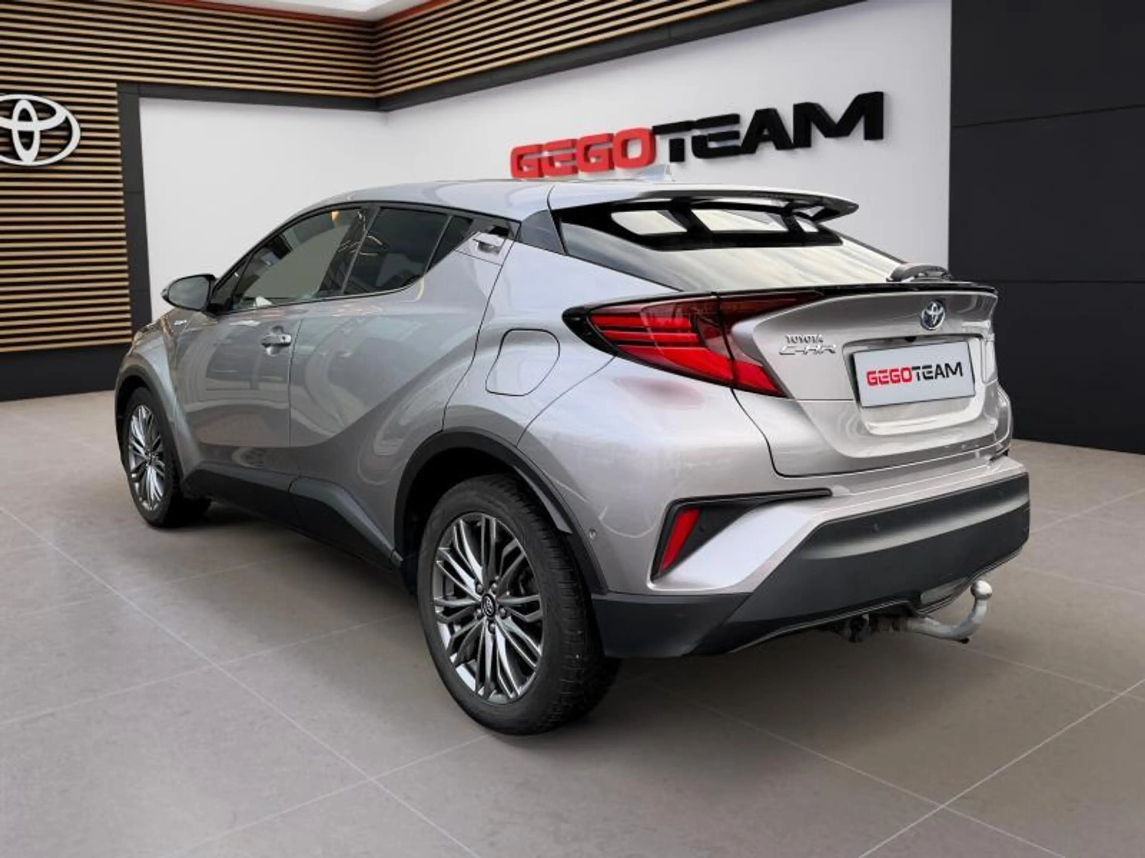 Toyota C-HR C-HIC Mono-Tone — photo 4