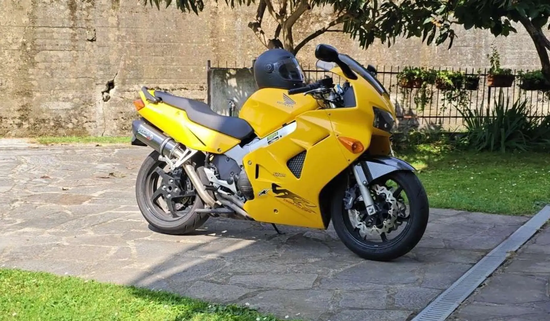 Honda VFR 800 Edizione limitata Yellow Pearl Giallo - 2