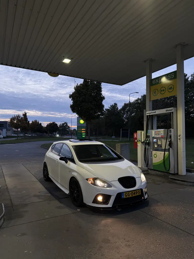 SEAT Leon 2.0 T FSI Cupra - 1