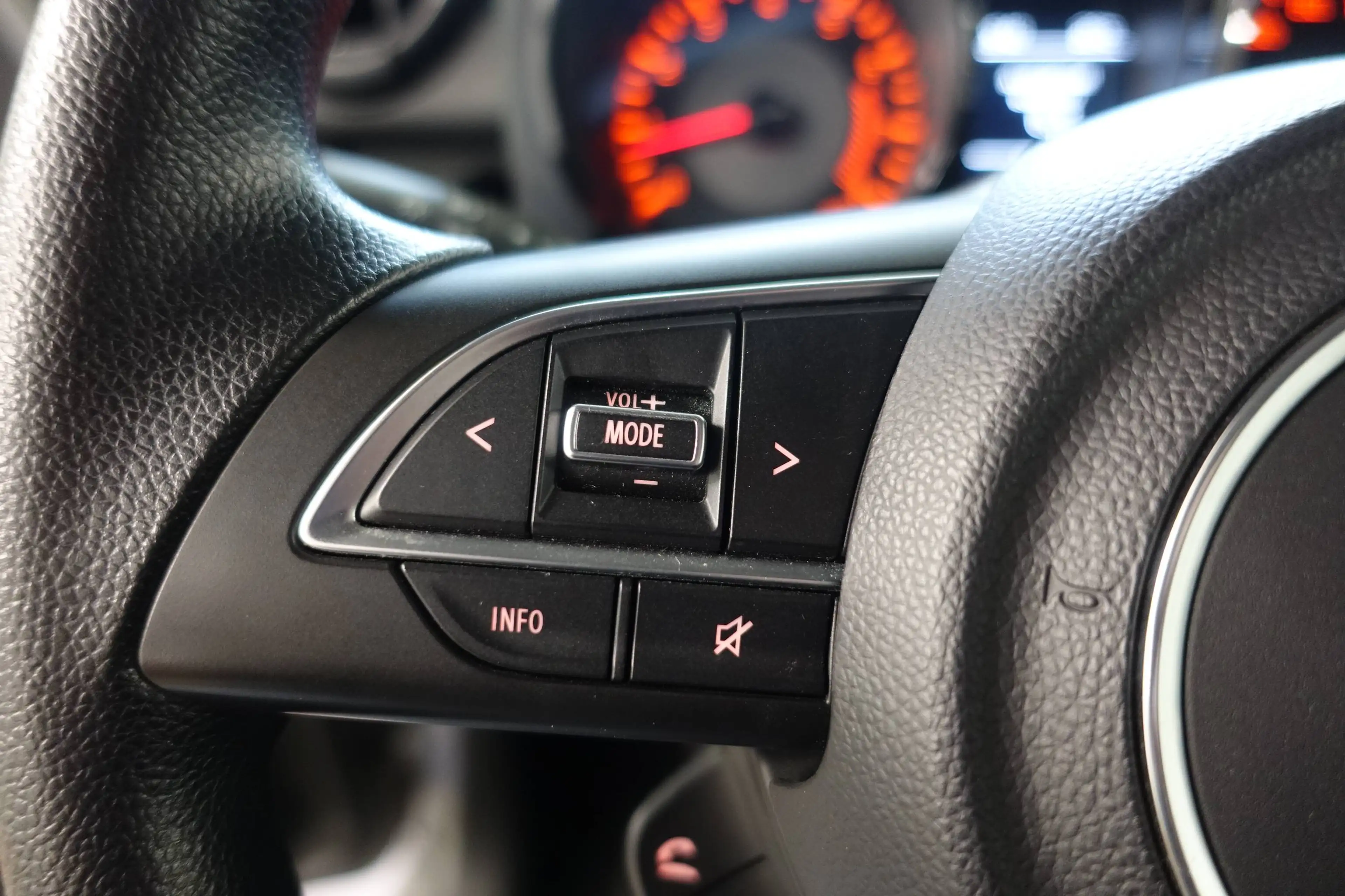 Suzuki Jimny 1.5 VVT Allgrip N1 — photo 7