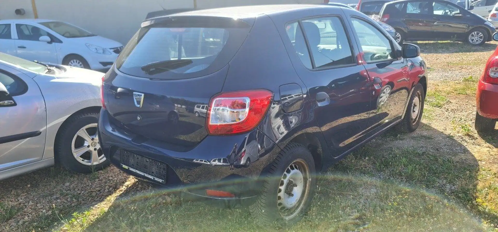 Dacia Sandero II - 1.2i 75ch 16V (5 cv) - BVM5 - 5 portes - Bleu Bleu - 2