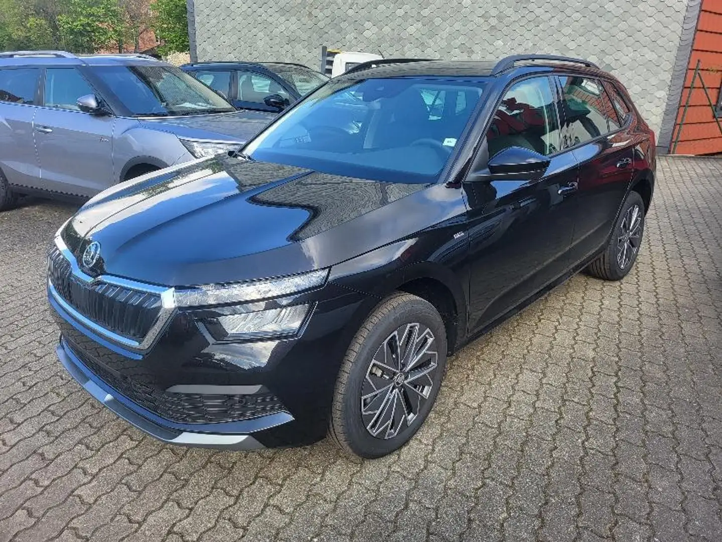 Skoda Kamiq 1.0 TSI DSG TOUR+KAMERA+AHK+LENKRADHEIZUNG Schwarz - 2