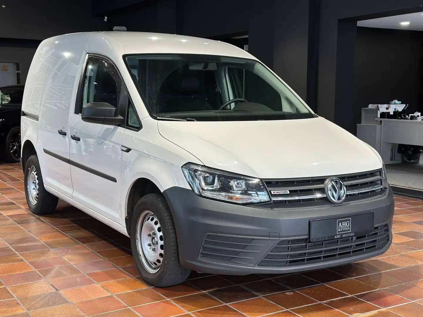 Volkswagen CADDY 2.0 TDI 4MOTION KLIMA STANDHEIZ XENON TEMPOM Blanc - 2