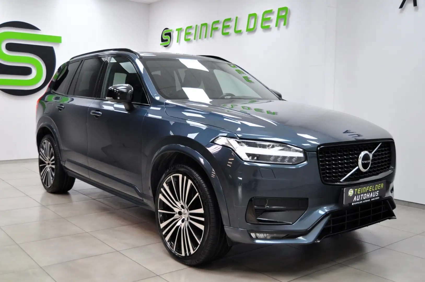 Volvo XC90 R Design AWD / MEMORY / H&K SOUND Blue - 1