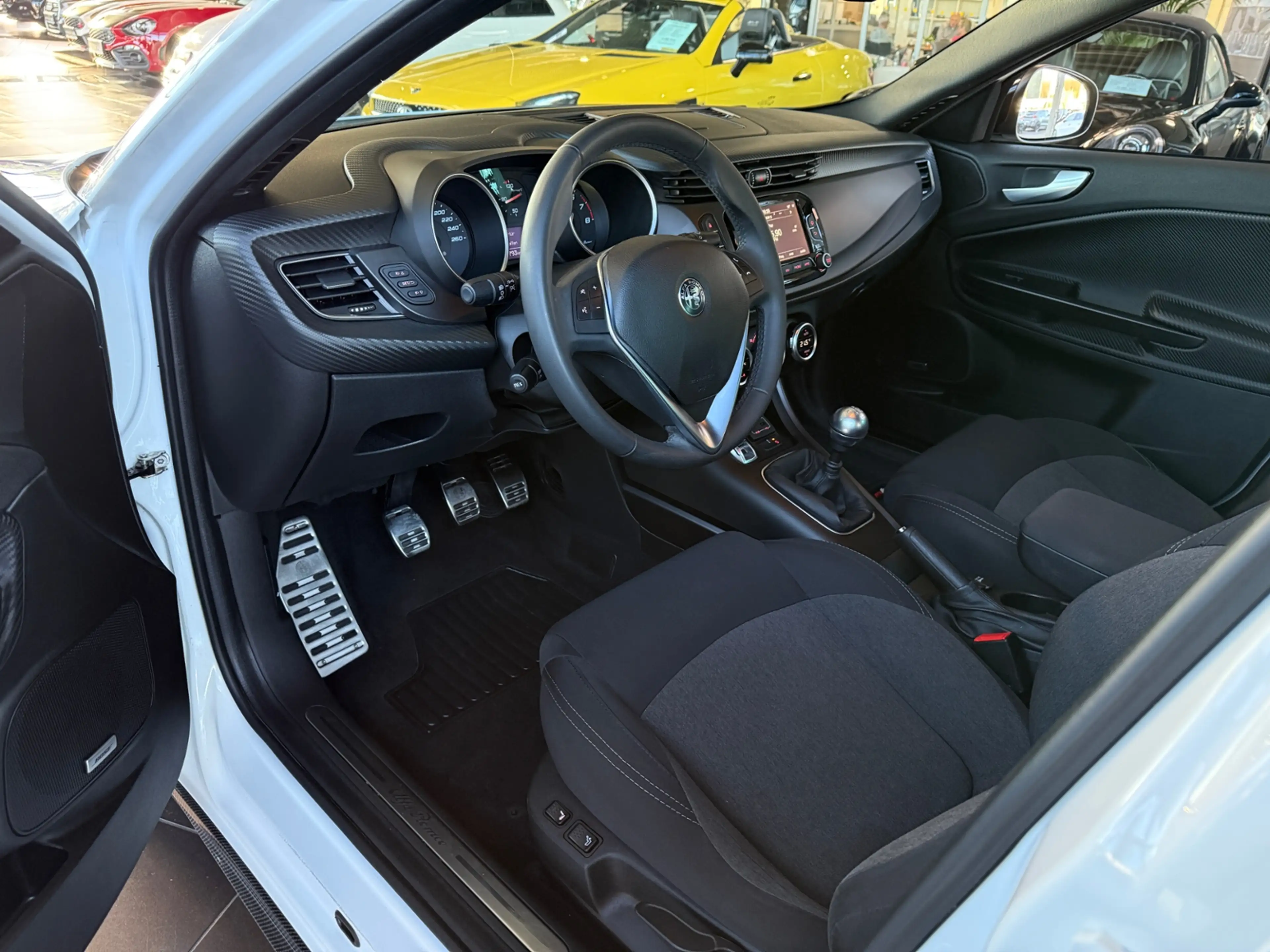 Alfa Romeo Giulietta Sport KLIMA NAVI ALU SHZ — photo 8