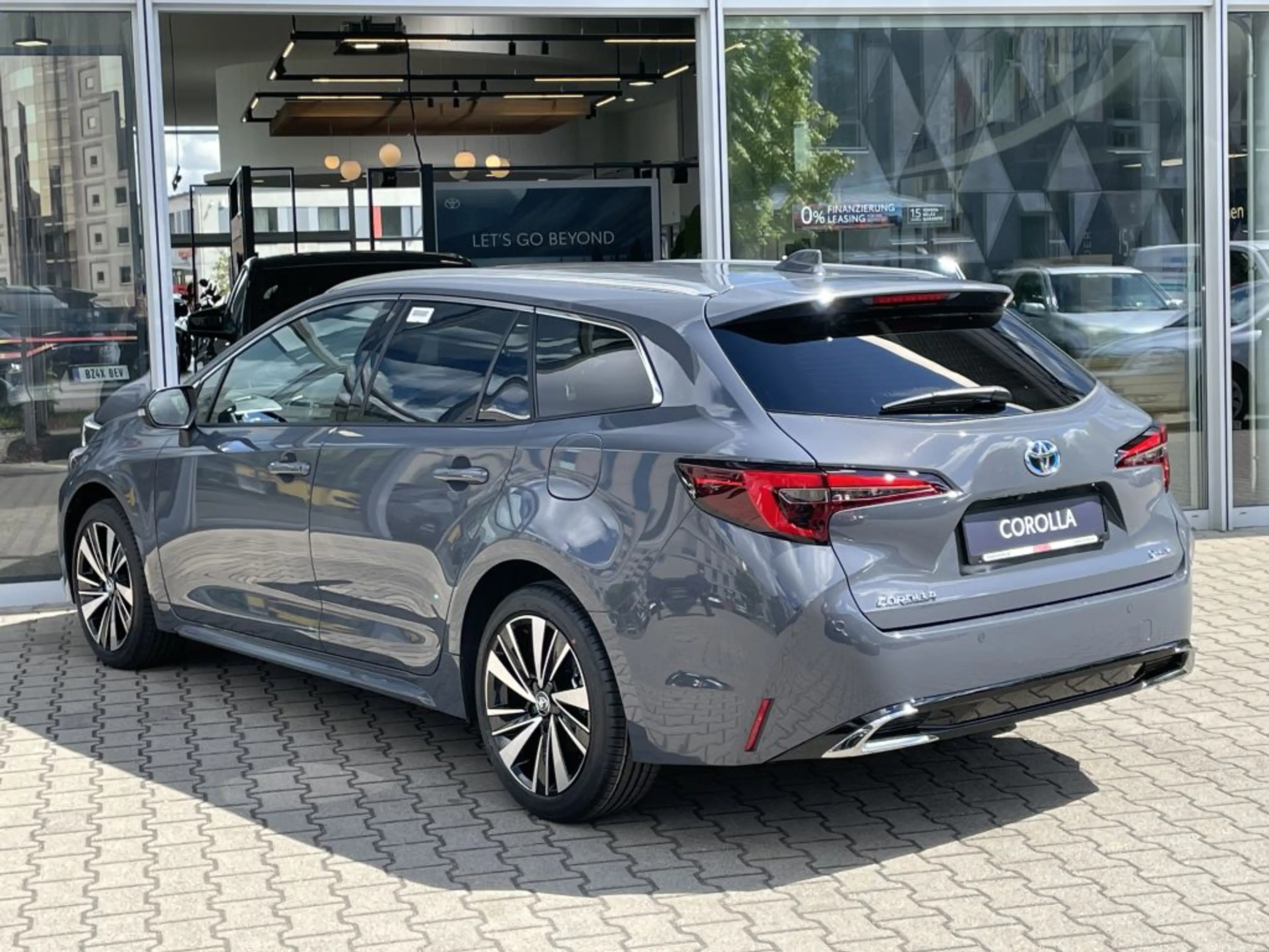 Toyota Corolla 2.0 Hybrid Touring Sports Teamplayer*Technik-P* — photo 6