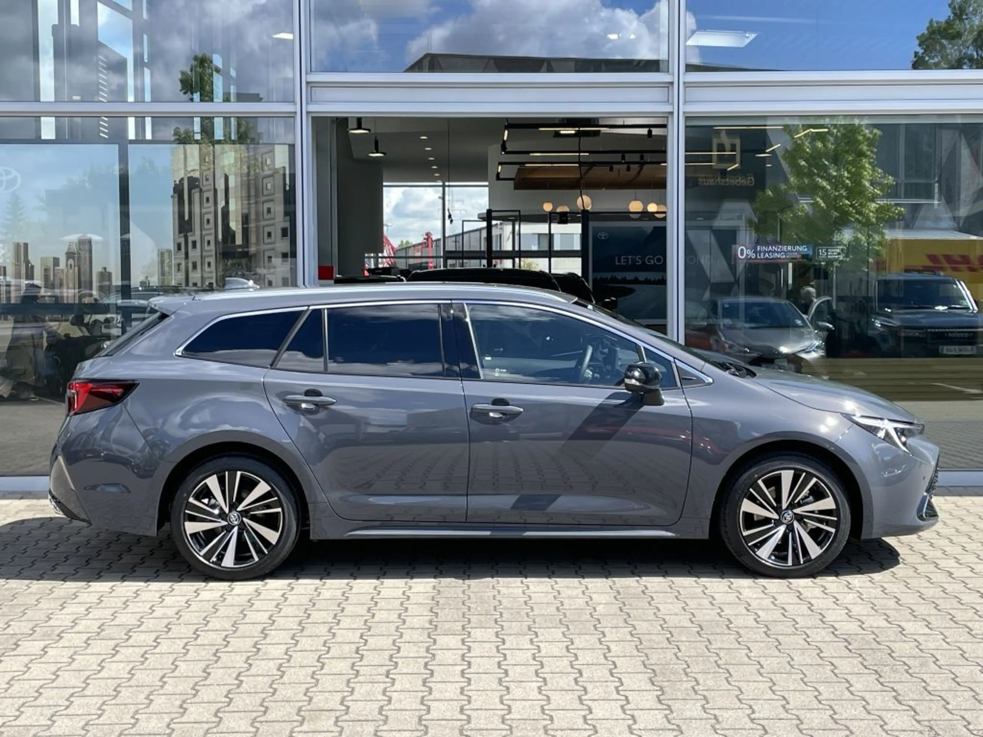 Toyota Corolla 2.0 Hybrid Touring Sports Teamplayer*Technik-P* — photo 4