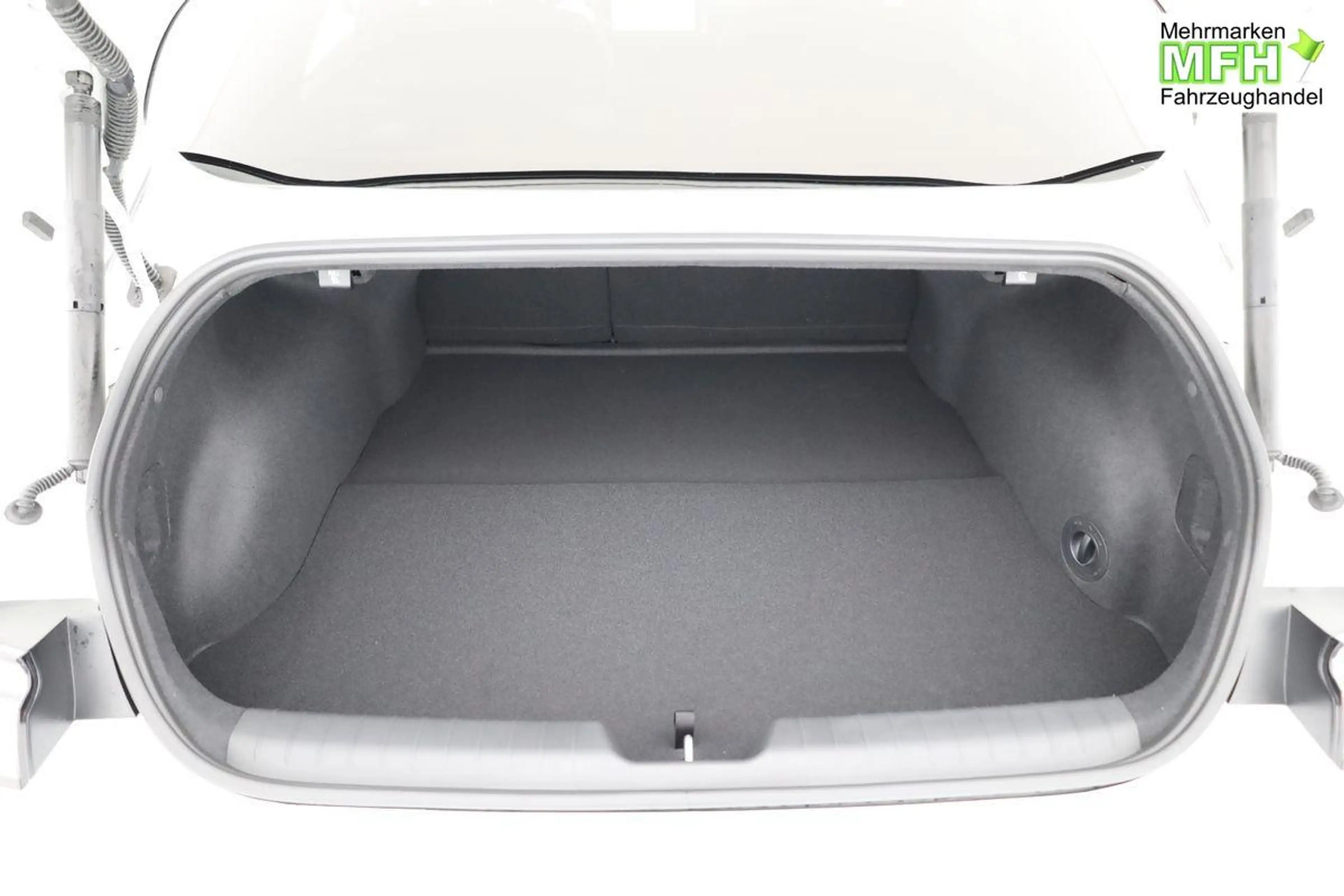 Hyundai IONIQ 6 Top Line Elektro 4WD Top-LINE 4WD, HuD, Navi, M... — photo 13