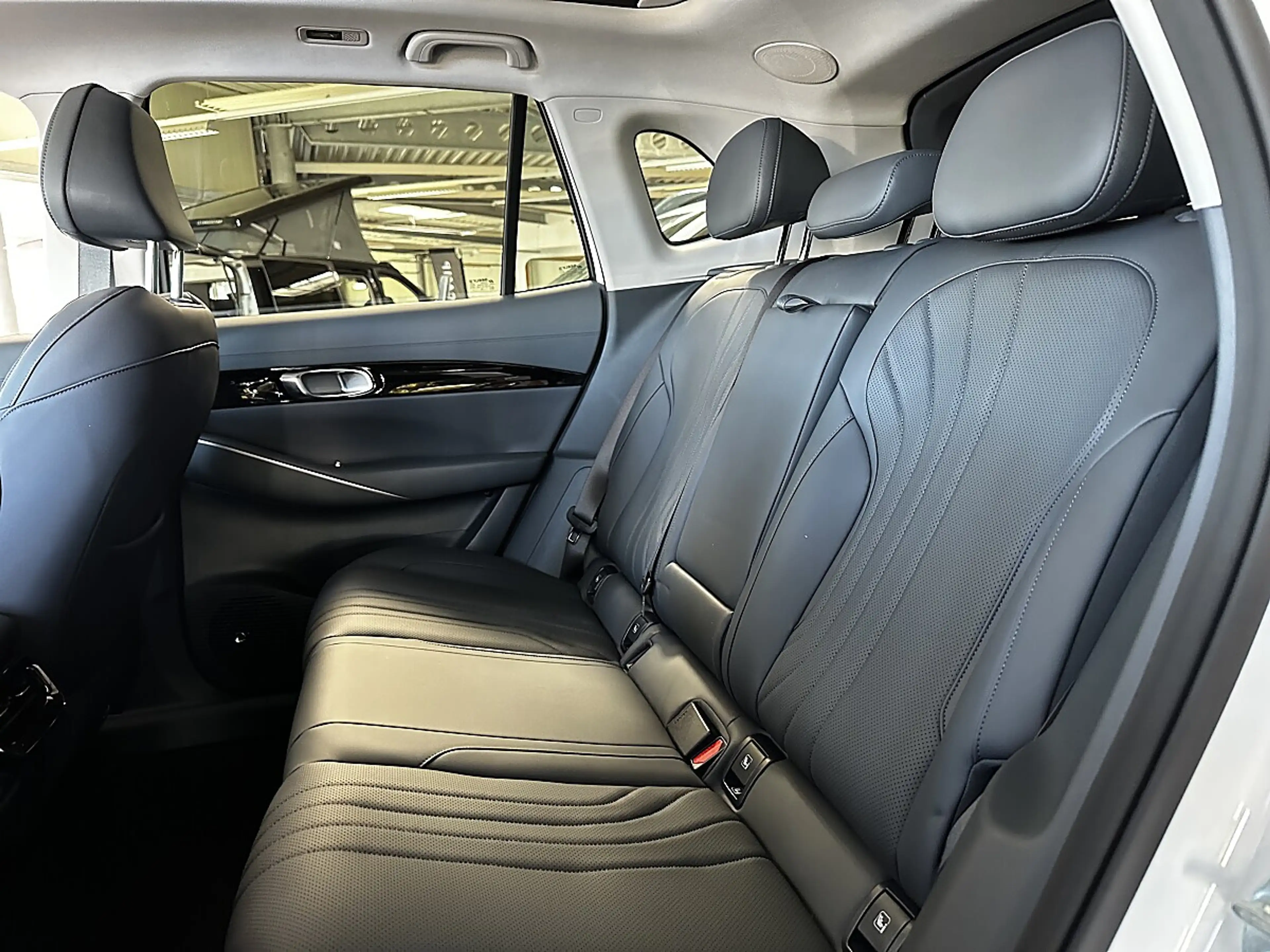 Geely E5 EV MAX 60kWh — photo 10