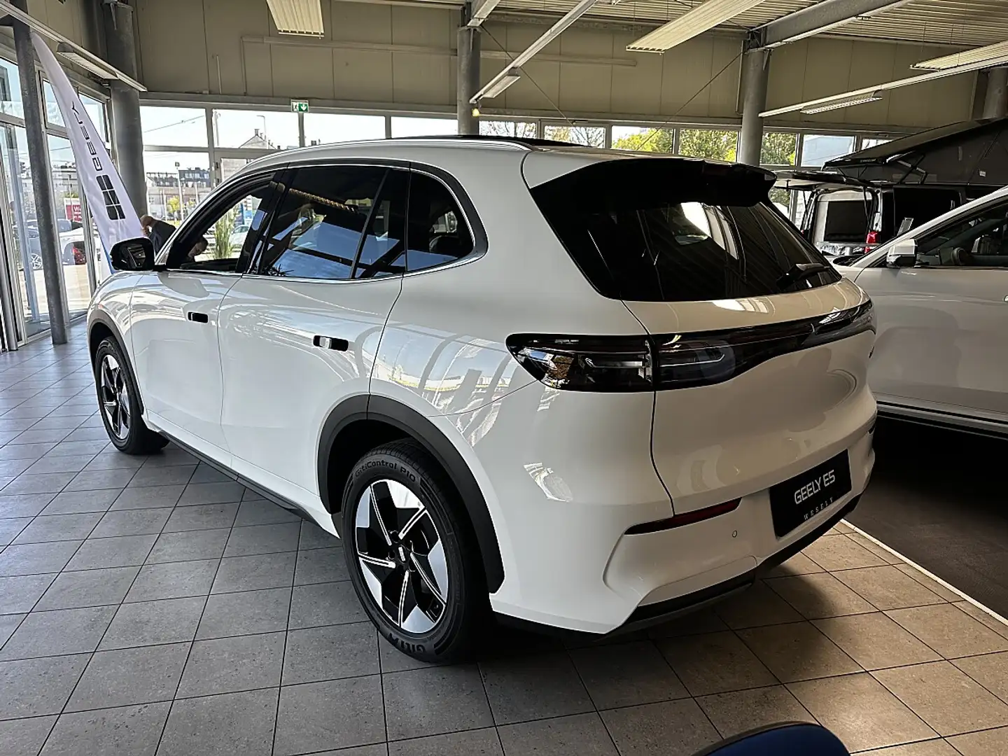 Geely E5 EV MAX 60kWh Weiß - 2