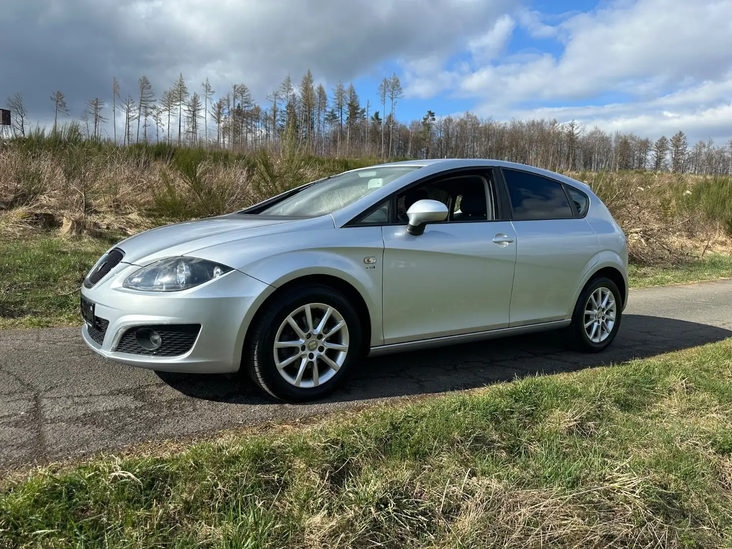 SEAT Leon Stylance 1,4TSI erst 75.000km Silber - 2