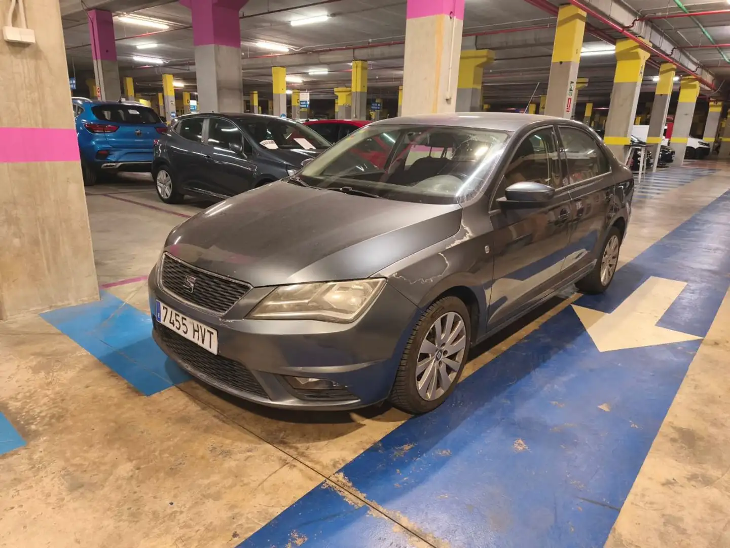 SEAT Toledo 1.6TDI CR Reference 105 Gris - 2