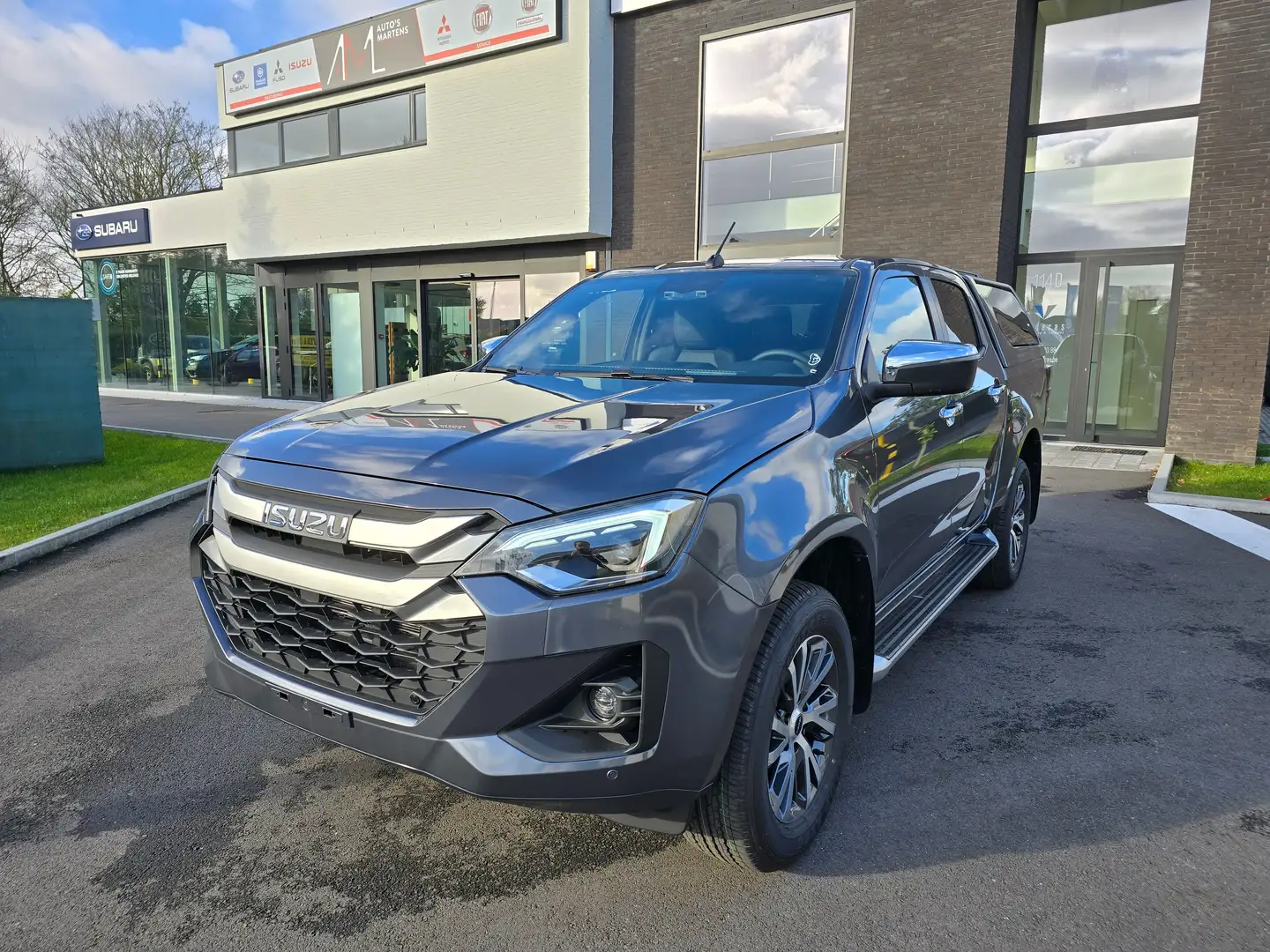 Isuzu D-Max LSX MY2024 MET HARDTOP Gris - 2