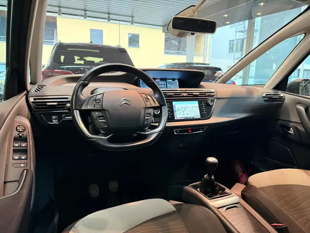 Citroen C4 Picasso view 9