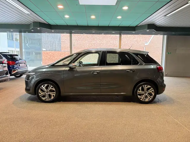 Citroen C4 Picasso view 8
