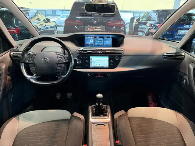 Citroen C4 Picasso view 11