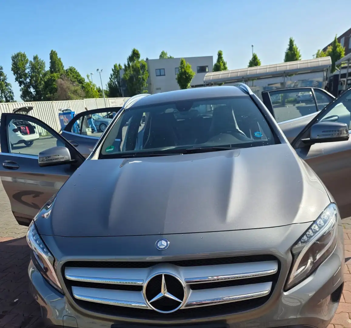 Mercedes-Benz GLA 220 CDI 4Matic 7G-DCT Edition 1 - 1