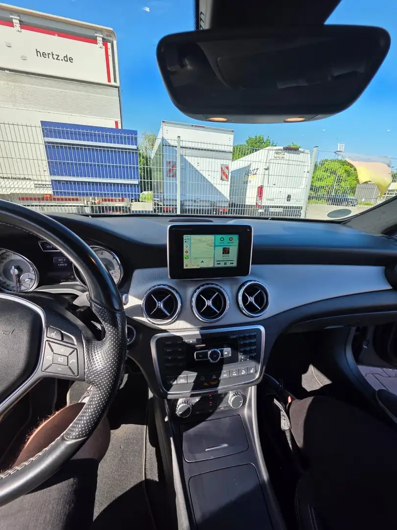 Mercedes-Benz GLA 220 CDI 4Matic 7G-DCT Edition 1 - 2