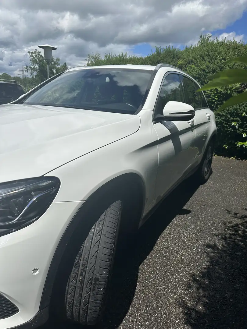 Mercedes-Benz GLC 220 d 4Matic 9G-TRONIC AMG Line - 2