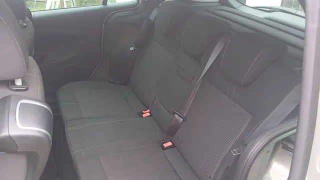 Ford B-Max view 9