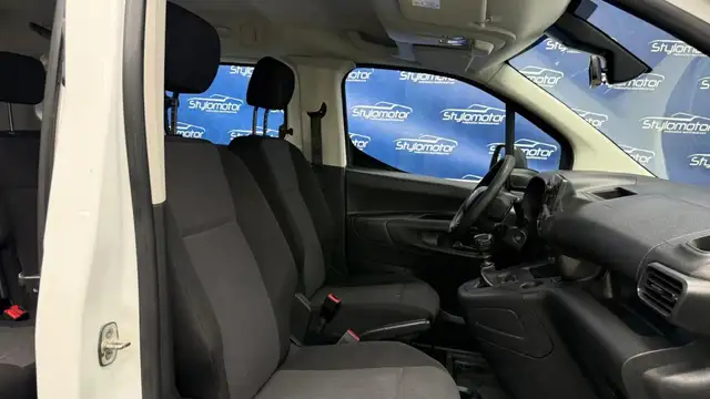 Citroen Berlingo view 15
