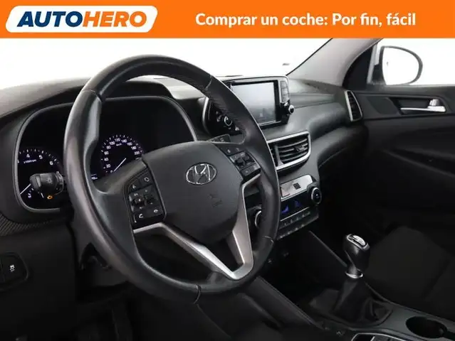Hyundai Tucson view 12
