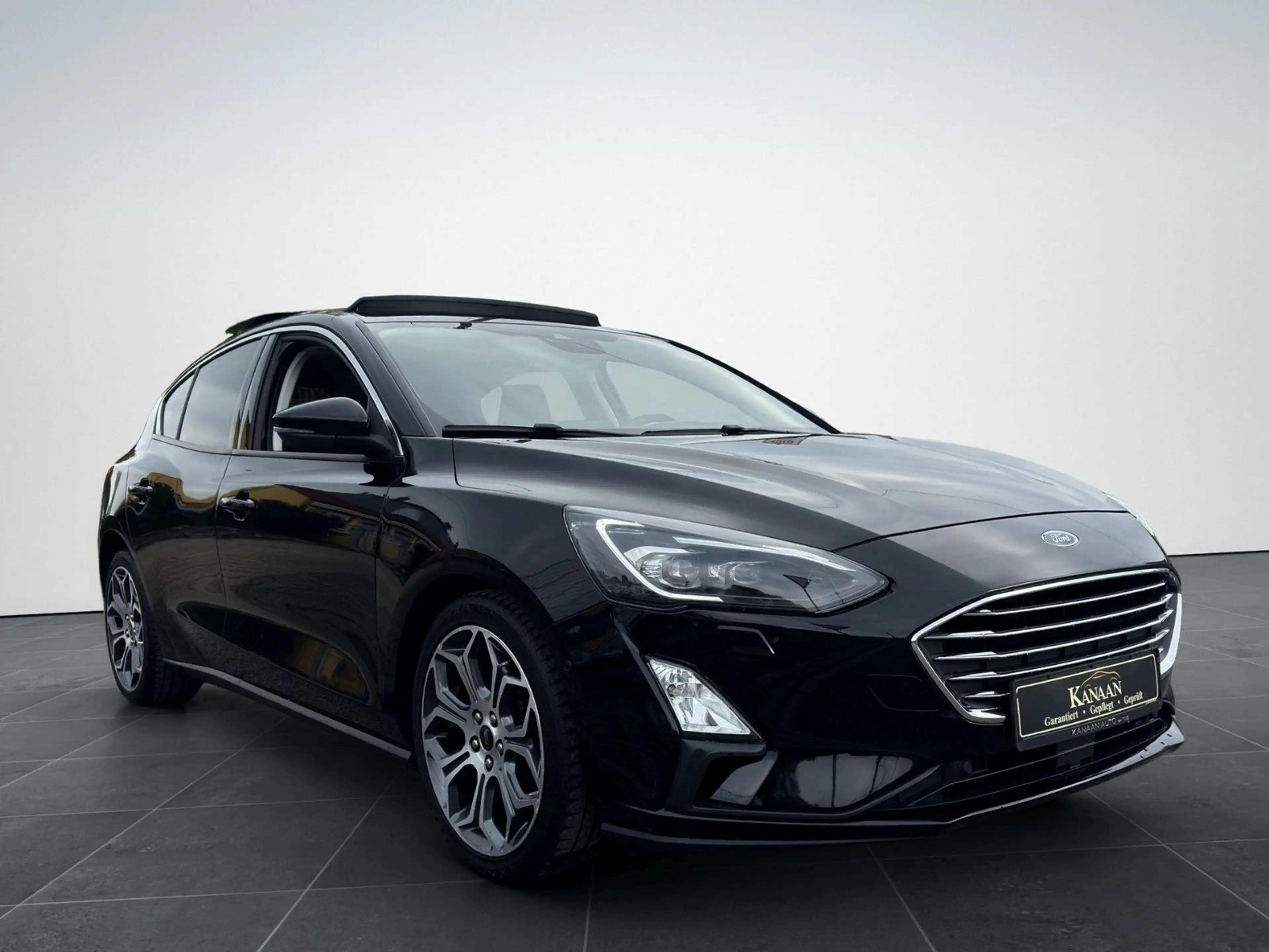 Ford Focus Lim. Titanium*PANORAMA*LED*Head-Up — photo 3