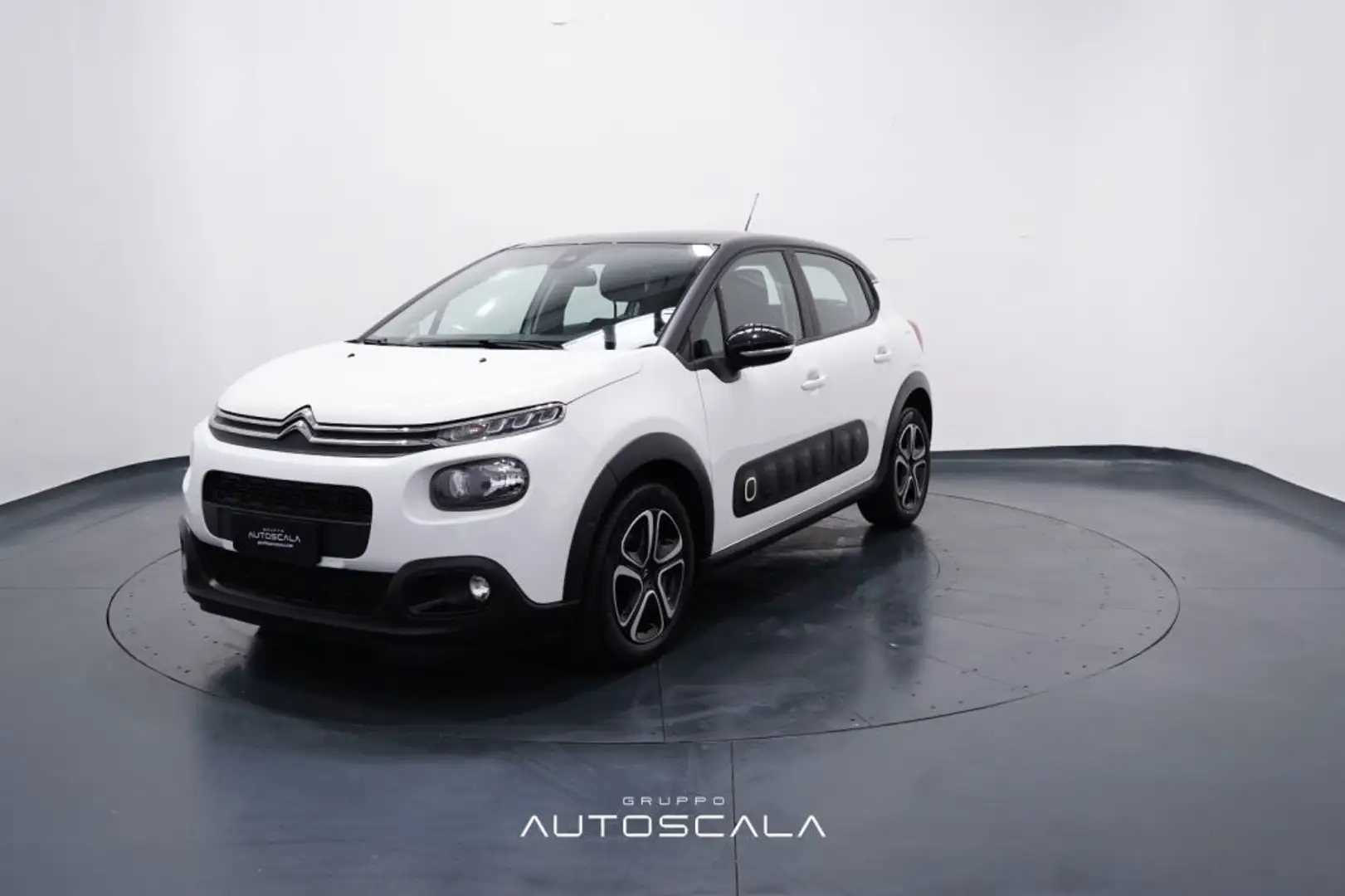 Citroen C3 1.2 PureTech 110 S&S EAT6 Shine Bianco - 1