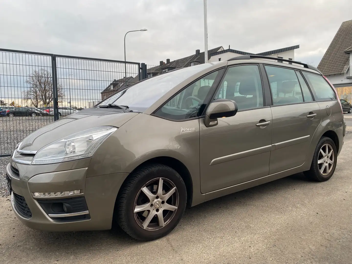 Citroen C4 Picasso C4 Picasso 7 SIT Selection Braun - 1
