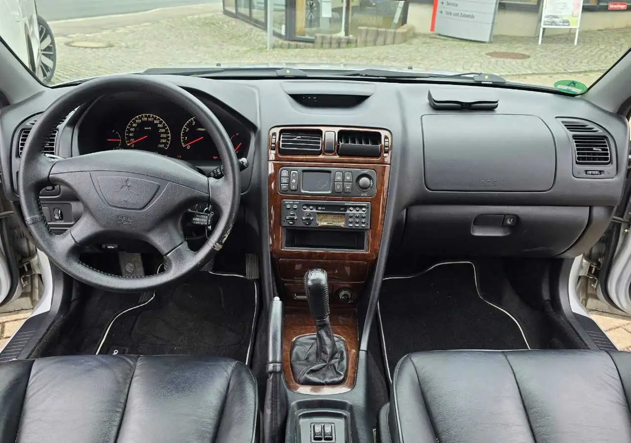 Mitsubishi Galant Kombi 2500 V6-24 Elegance + WR, foto 12