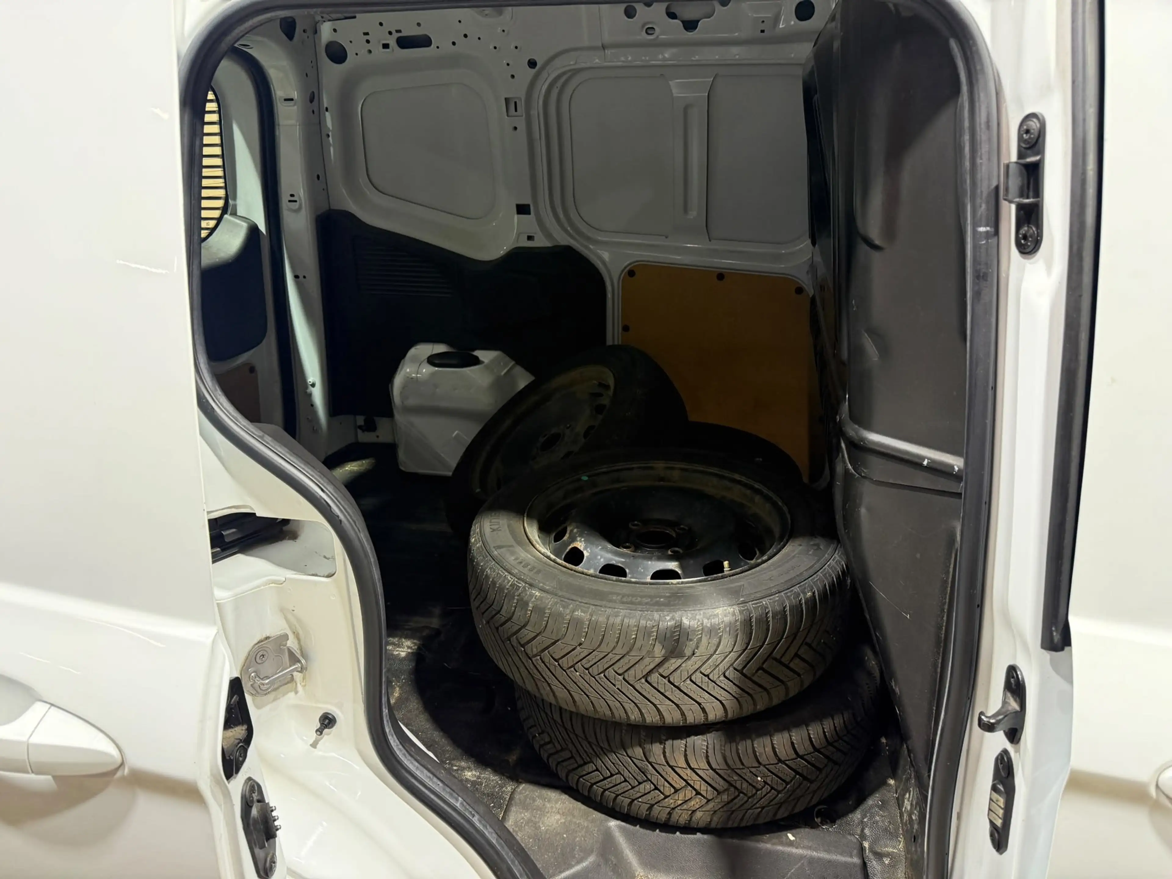 Ford Transit Courier 1.0 Ambiente | Benzine | Airco | Trekhaak — photo 12
