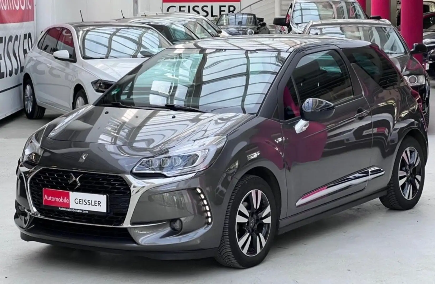 Citroen DS3 1.2 PureTech Automatik+Sitzhz+LED+PDC Grau - 1