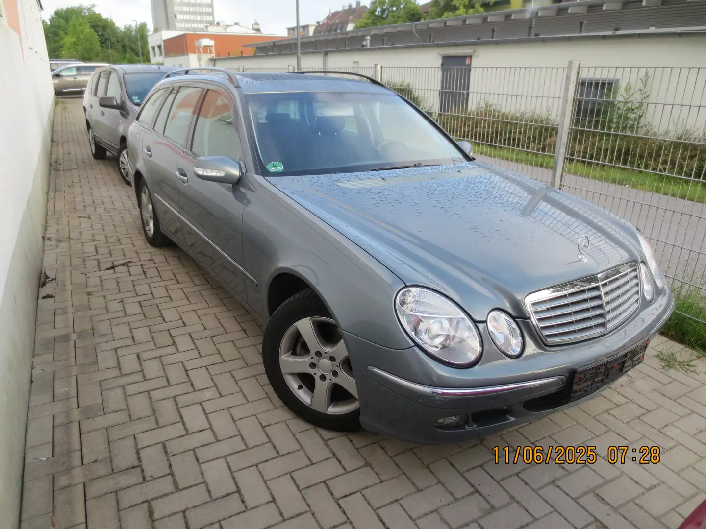 Mercedes-Benz E 200 T Kompressor Automatik Elegance Gris - 1