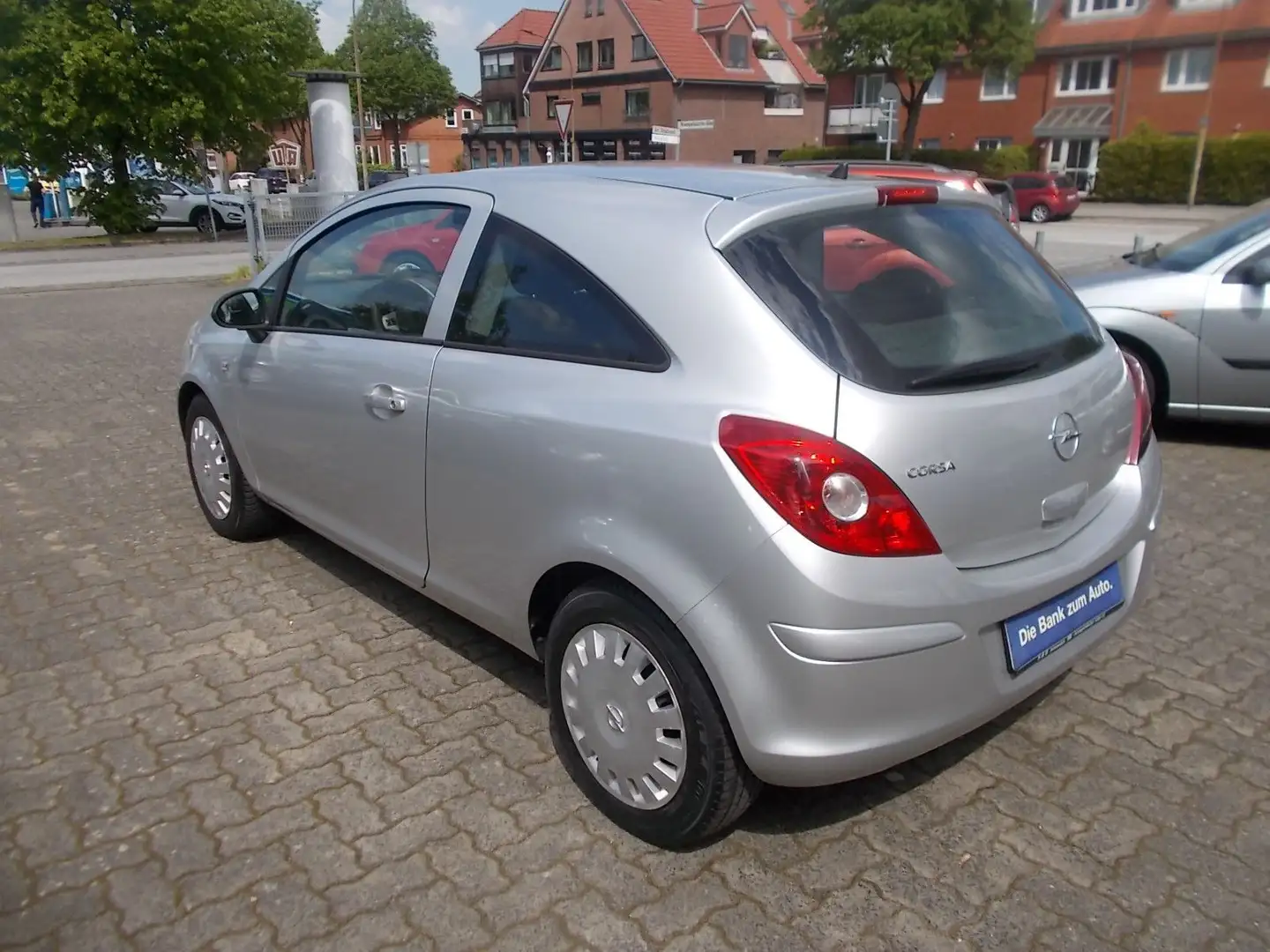Opel Corsa D Edition Silber - 2