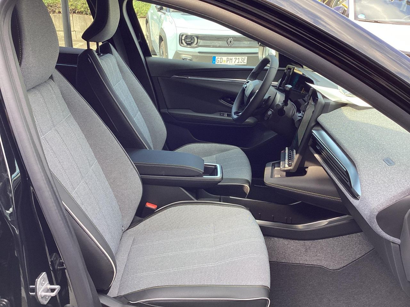 Renault Scenic E-TECH Techno 220 Long Range SHZ/ACC Navi — photo 9