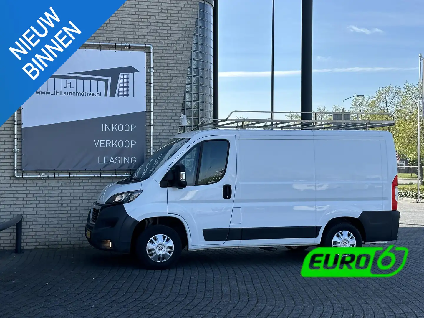 Peugeot Boxer 330 2.0 BlueHDI L1H1*A/C*HAAK*3-PERS*CAMERA*CRUISE Biały - 1
