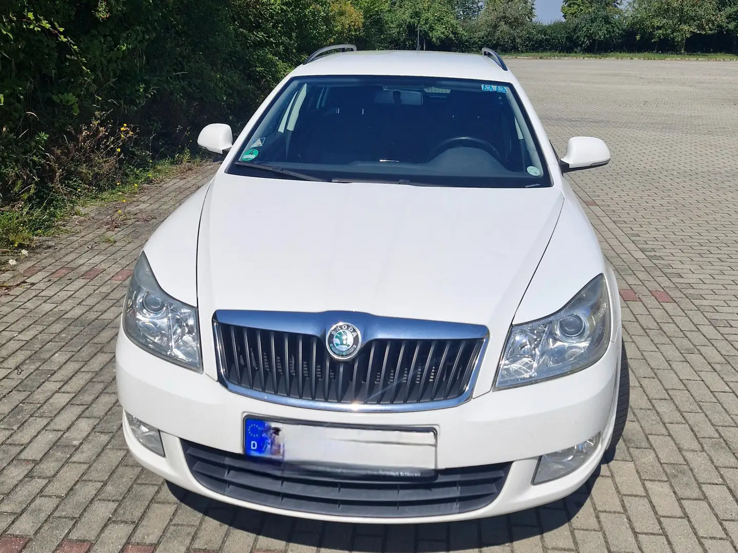 Skoda Octavia Skoda Octavia Combi 1.4 Weiß - 1