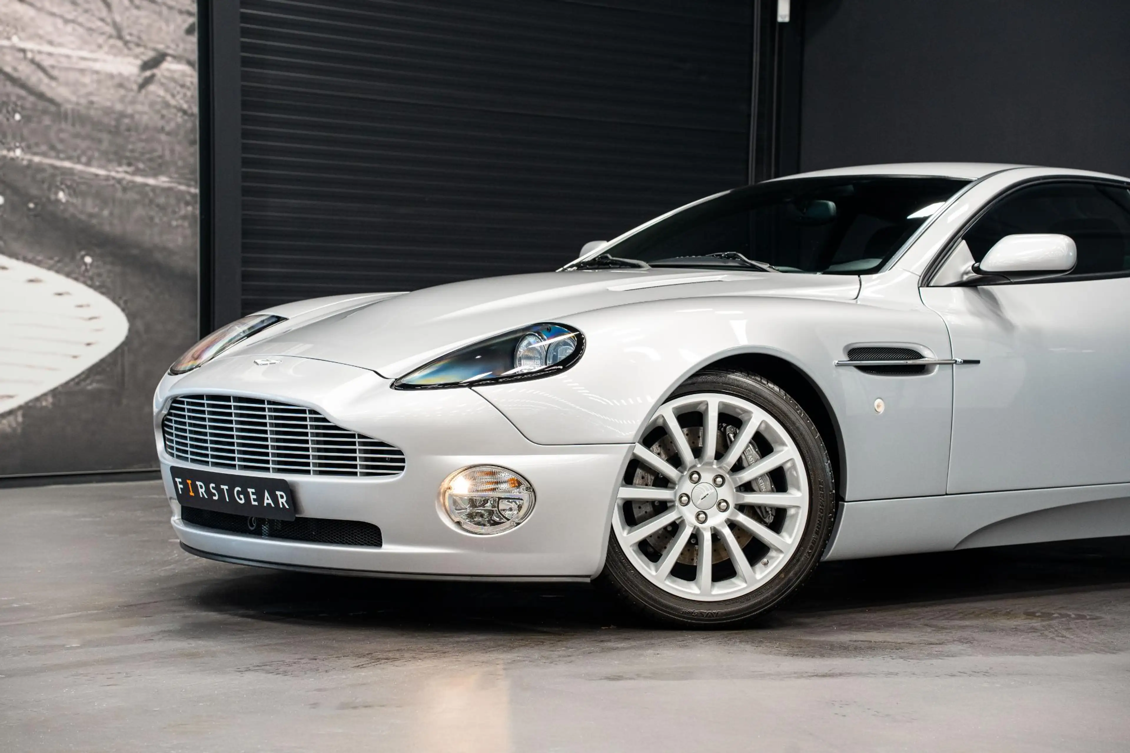 Aston Martin Vanquish V12 5.9 *1300 km (nieuwstaat) / Sportstoelen (elek — photo 4