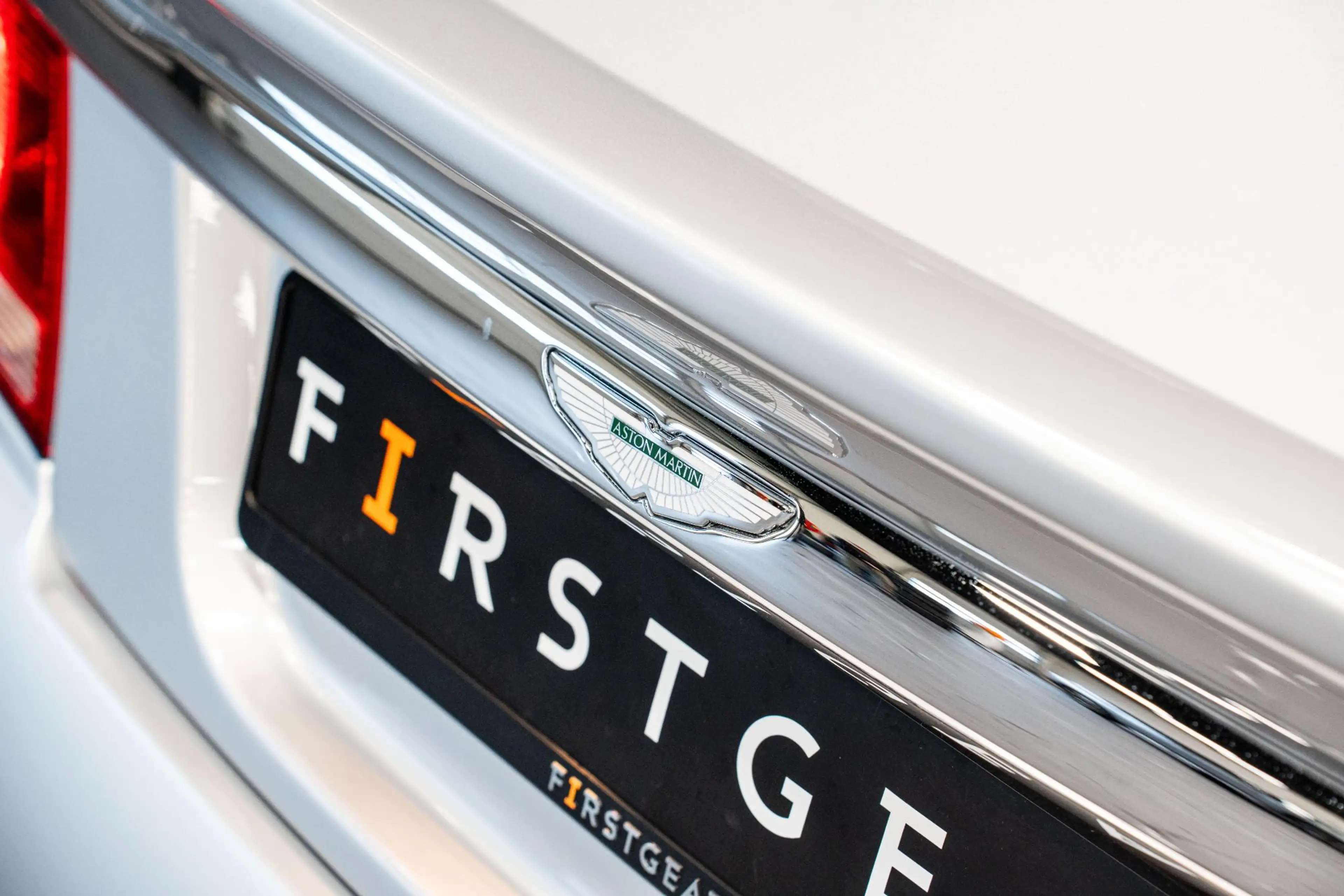 Aston Martin Vanquish V12 5.9 *1300 km (nieuwstaat) / Sportstoelen (elek — photo 15