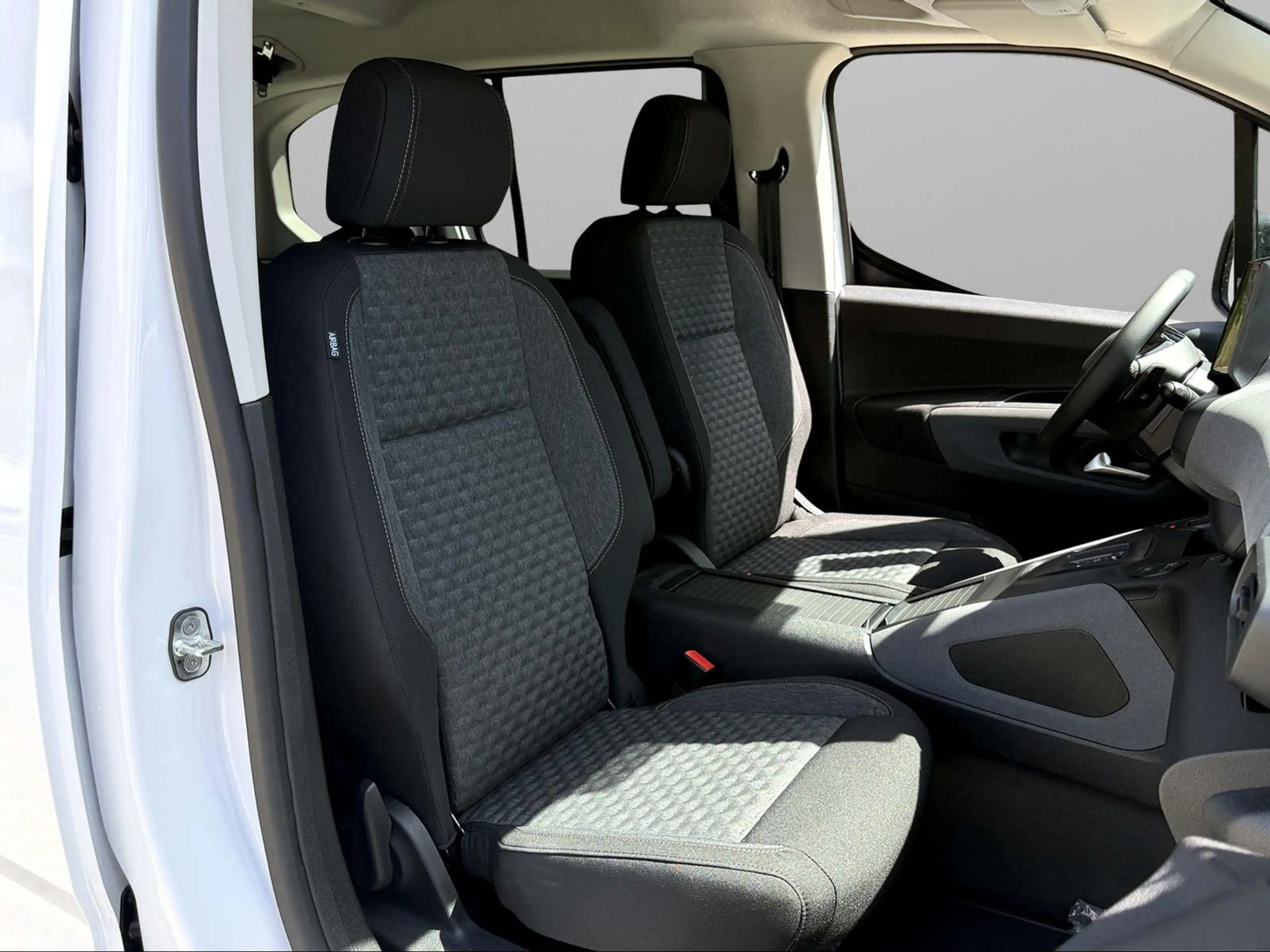 Peugeot Rifter GT 1.5HDI M1 L1 ACC/KAMERA/NAVI/LENKH — photo 8